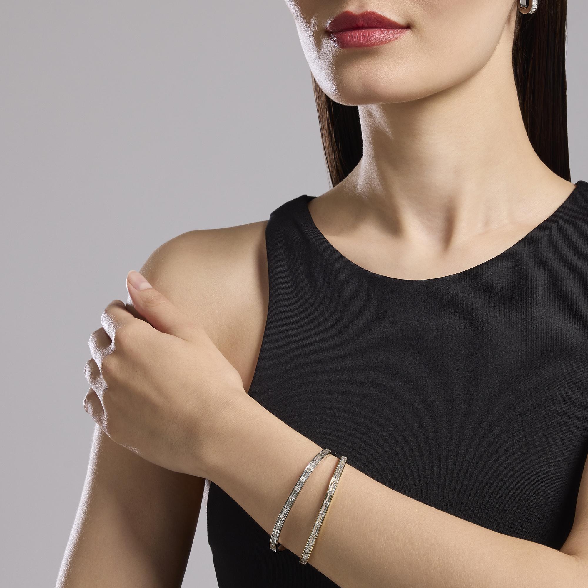 Bracciale rigido in acciaio dorato e zirconi Gioielli Kidult 831040 - immagine 3