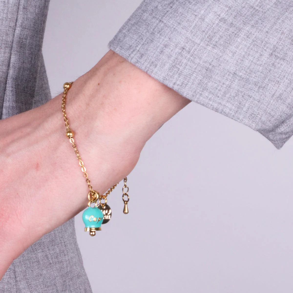 CAPRI Bracciale in Acciaio con campanella verde 3170560 - immagine 2