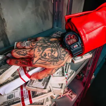 Casio G-shock Sfera Ebbasta Limited Edition DW-6900SFE25-1ER - immagine 2