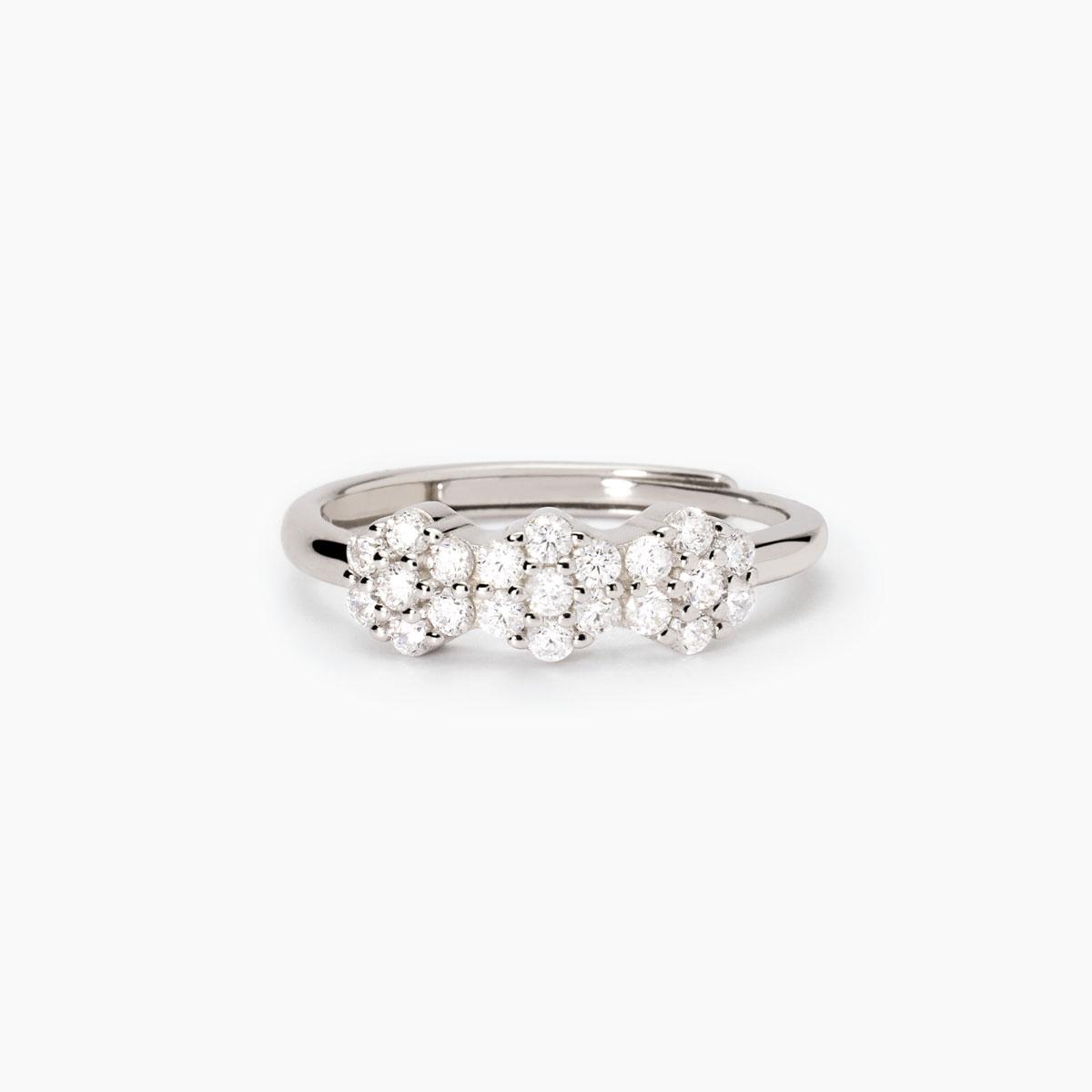 Anello Mabina in argento con fiore e zirconi 523416